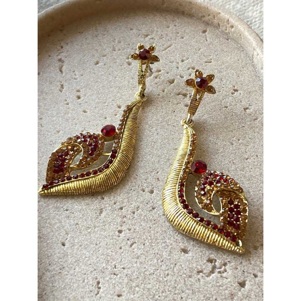 Vintage Gold Tone‎ Red Rhinestone Dangle Earrings Floral Couture Statement Glam